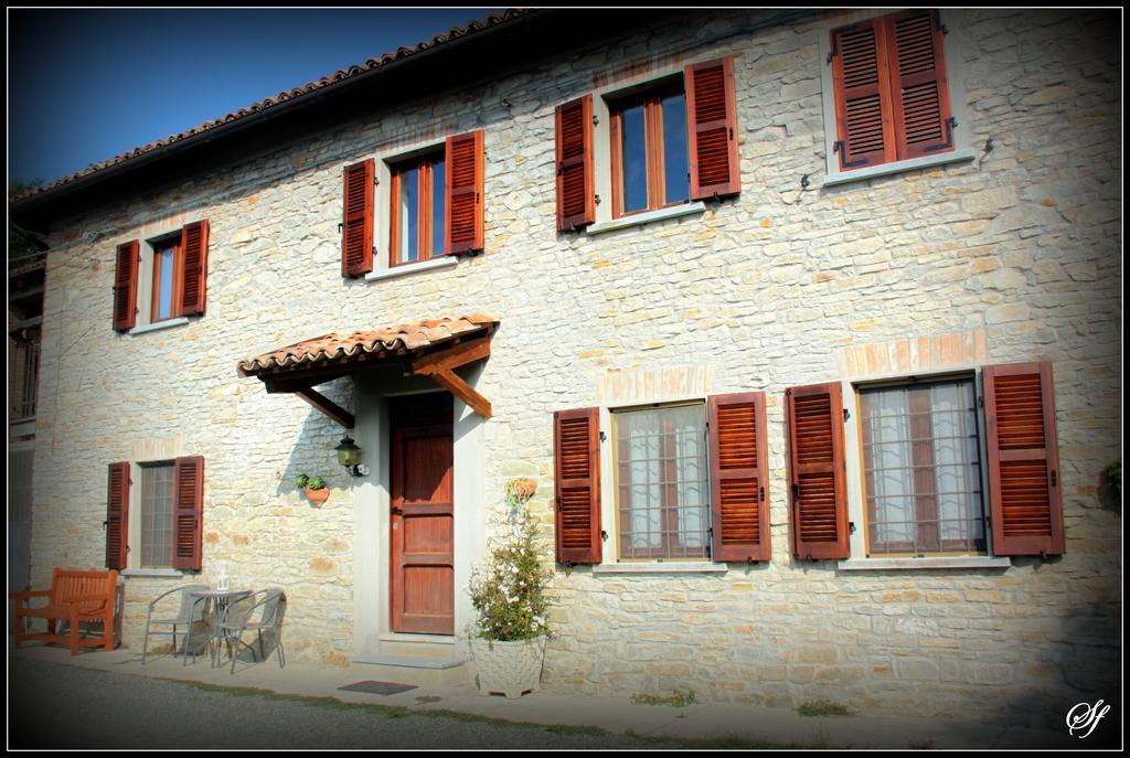 Bed And Breakfast Val D'Oche Castel Boglione Exterior photo